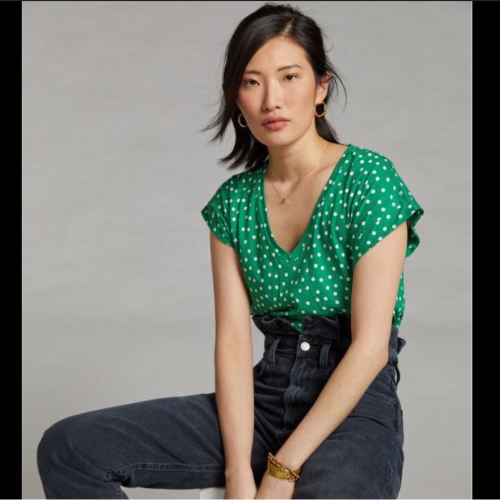 NWT Anthropologie Bailey V-neck Muscle Tee